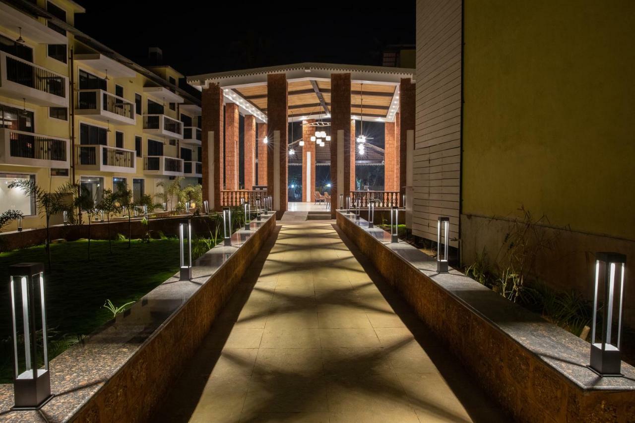 Hotel Max Lords Plaza Varca Exterior foto