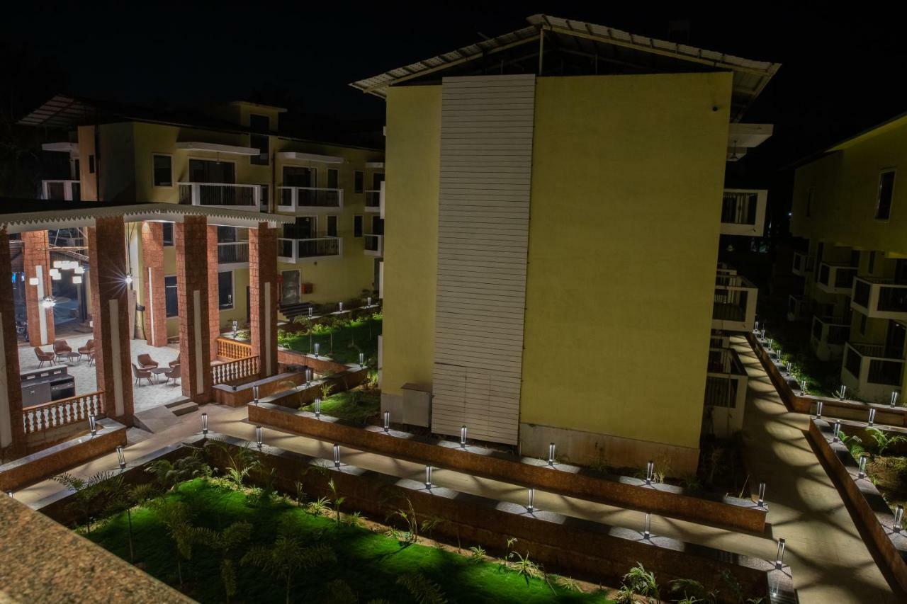 Hotel Max Lords Plaza Varca Exterior foto