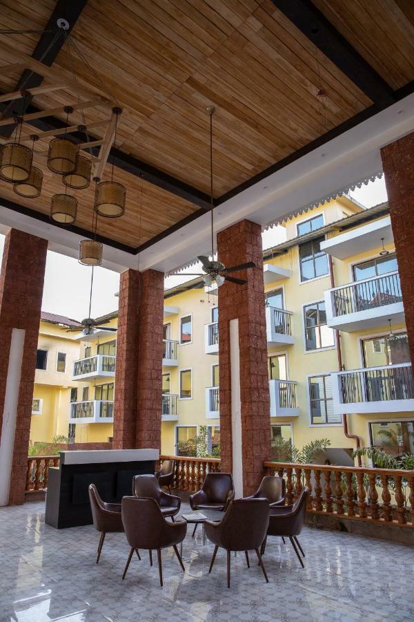 Hotel Max Lords Plaza Varca Exterior foto