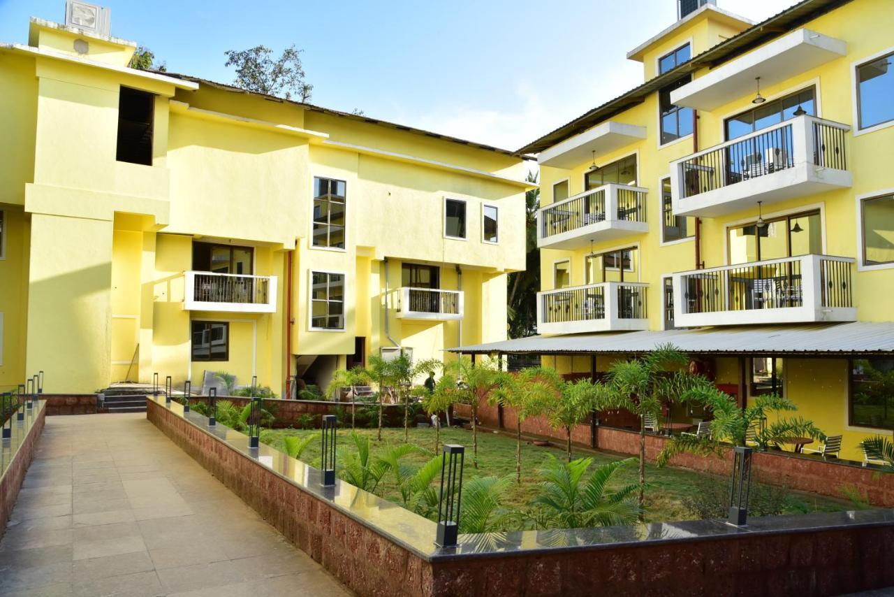 Hotel Max Lords Plaza Varca Exterior foto