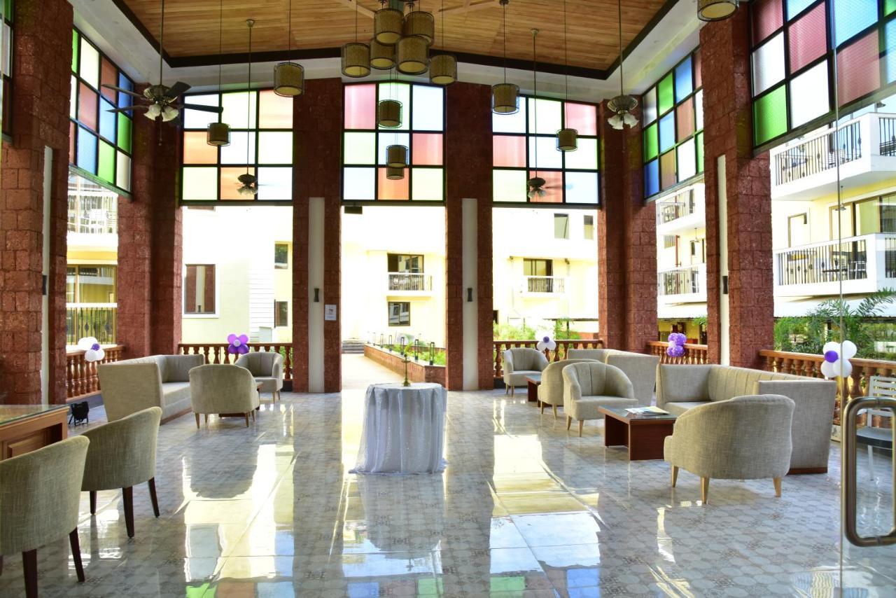 Hotel Max Lords Plaza Varca Exterior foto
