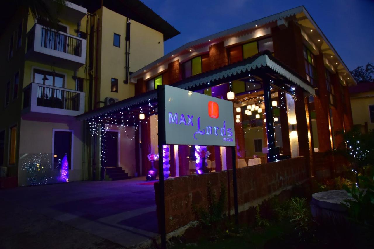 Hotel Max Lords Plaza Varca Exterior foto